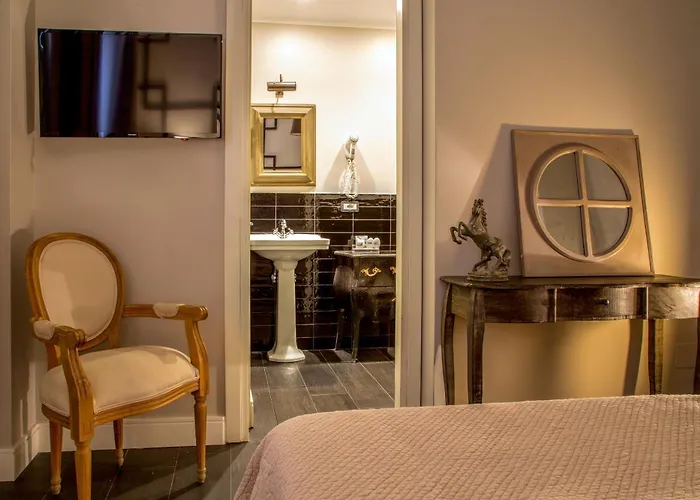 Hotel The B Place 3*