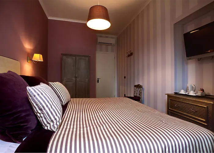 Otel The B Place 3*