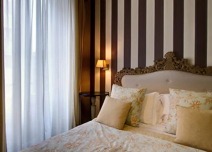 Otel The B Place