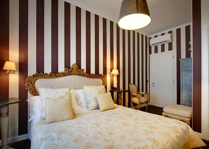 Otel The B Place 3*